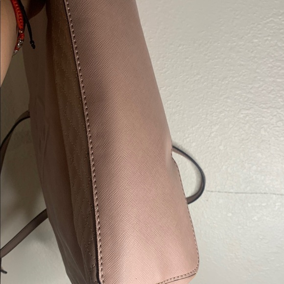 GUESS Pink Tote Bag - Picture 13 of 13